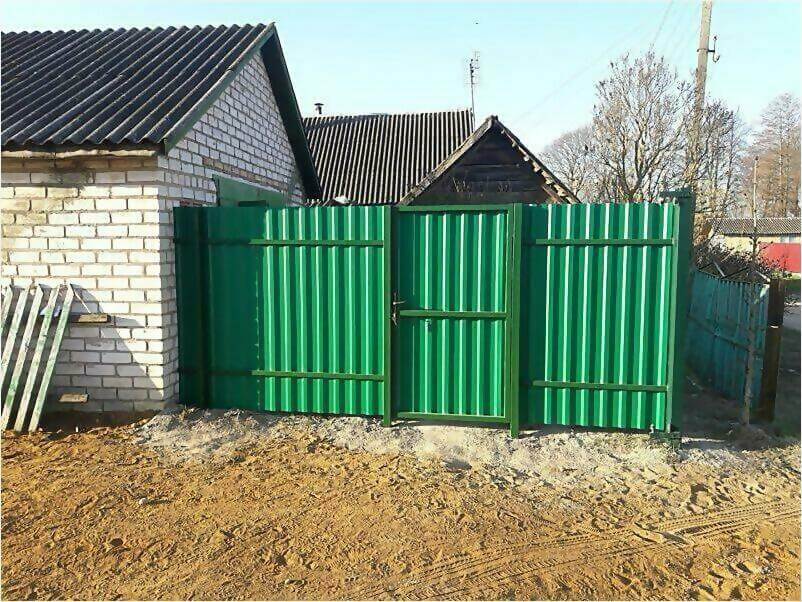 Забор, ворота, калитка из зеленого профлиста 150м фото 1 в Киришах