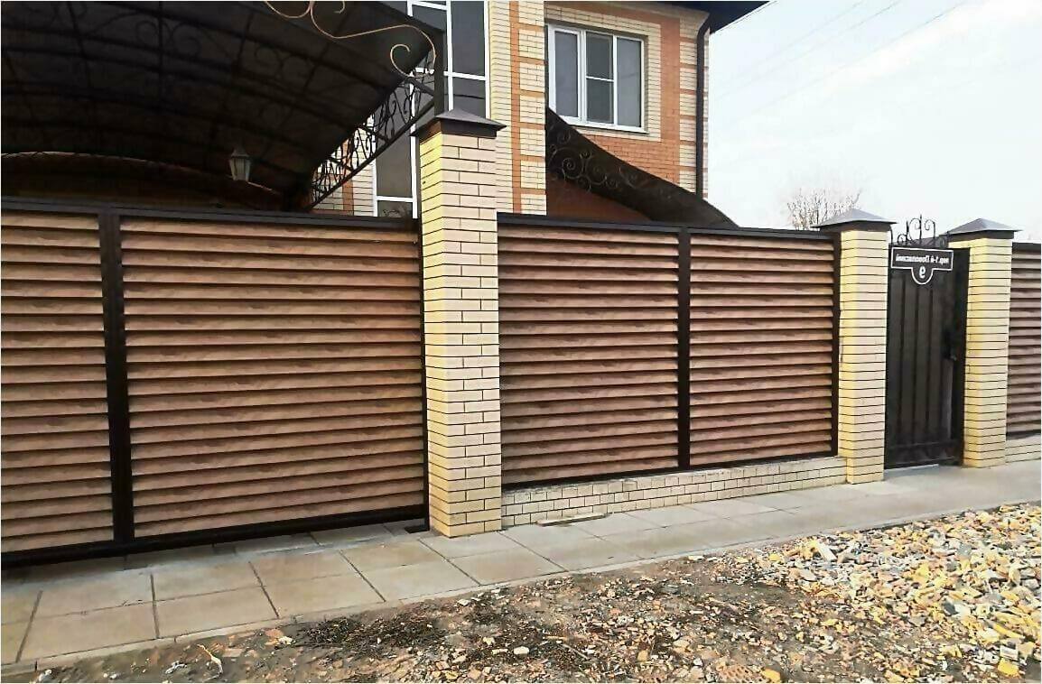 Забор жалюзи 50м светлое дерево фото5 в Киришах