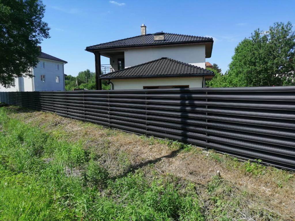 забор из штакетника Черный Стальной Бархат фото4 в Киришах