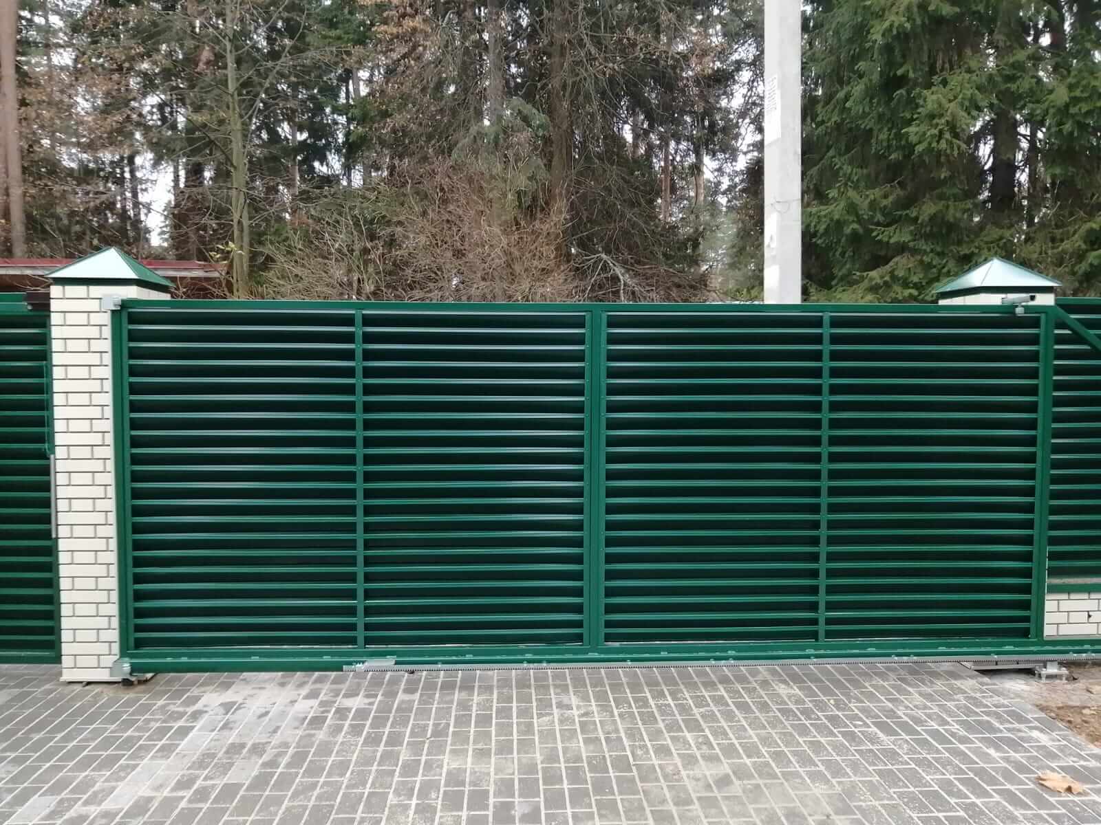 Забор-жалюзи с ламелями ЭКО-Z Зеленый Мох фото3 в Киришах