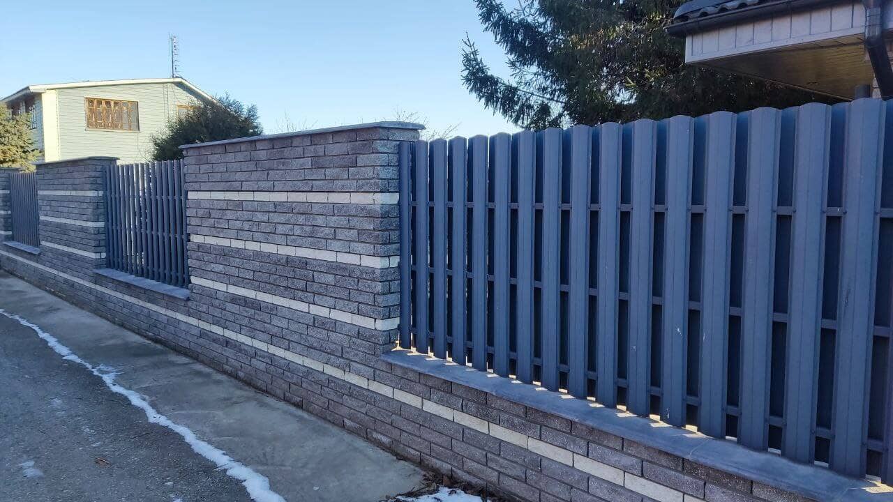 забор из штакетника RAL7024/7024 Серый графит двусторонний фото2 в Киришах