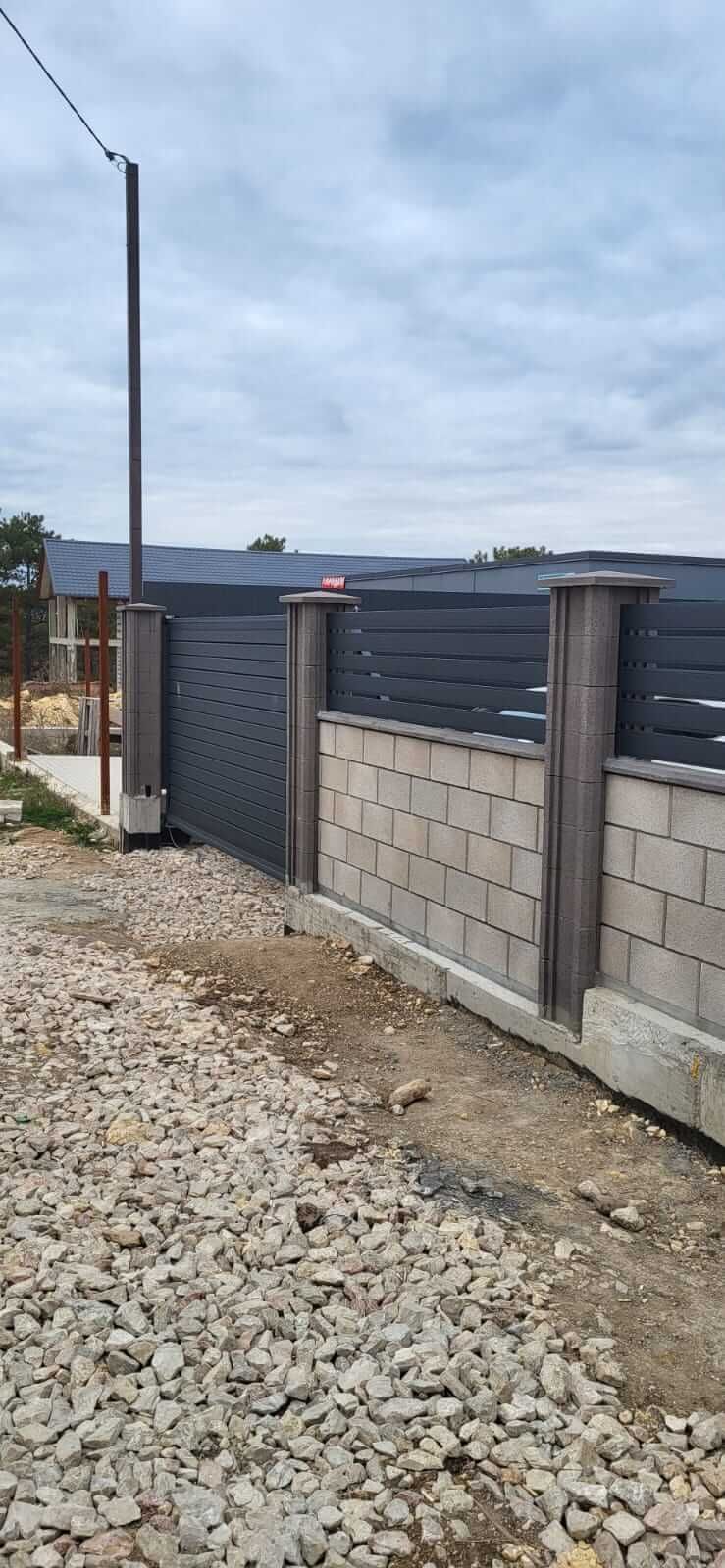 Забор-ранчо из металлопланкена 28м RAL7024 Серый Графит МАТТЕ фото 2 в Киришах