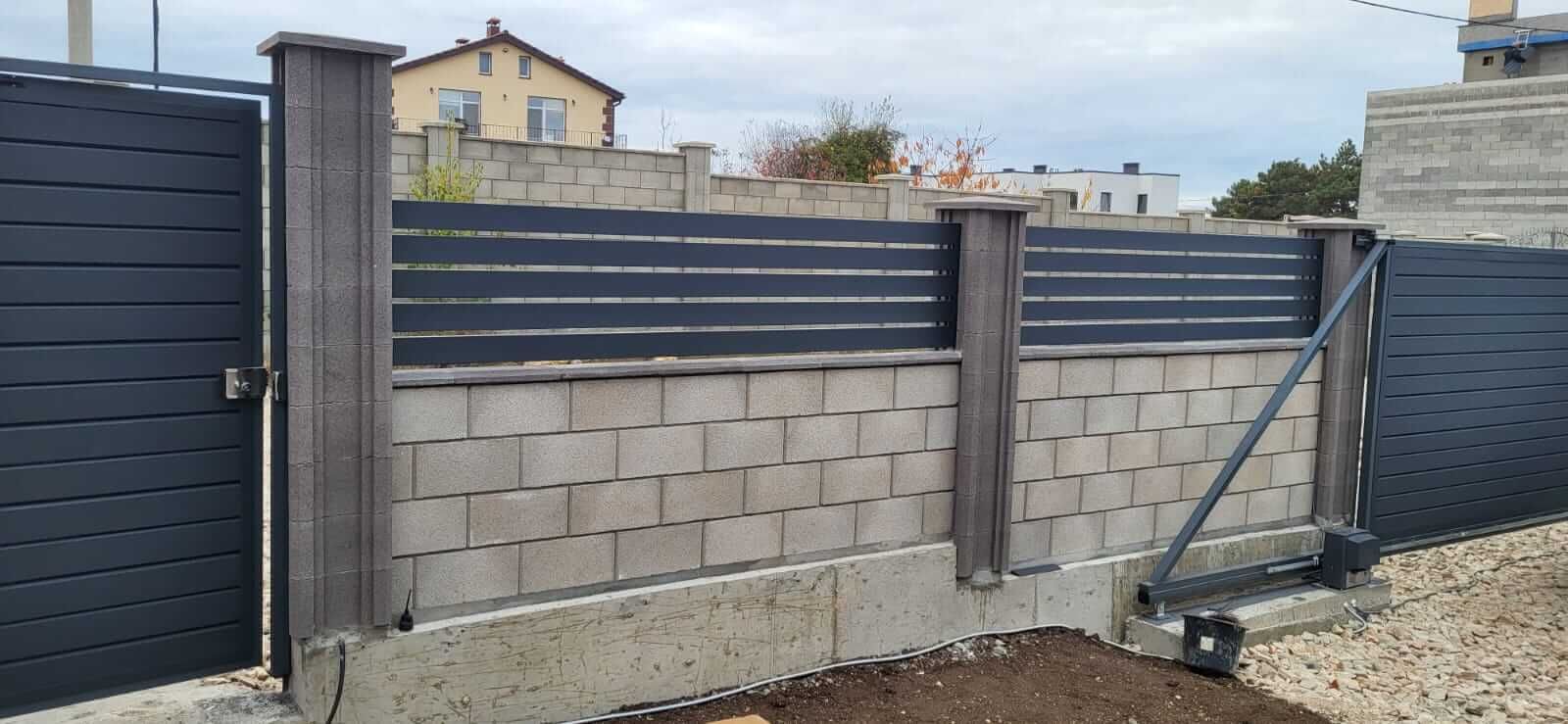 Забор-ранчо из металлопланкена 28м RAL7024 Серый Графит МАТТЕ в Киришах