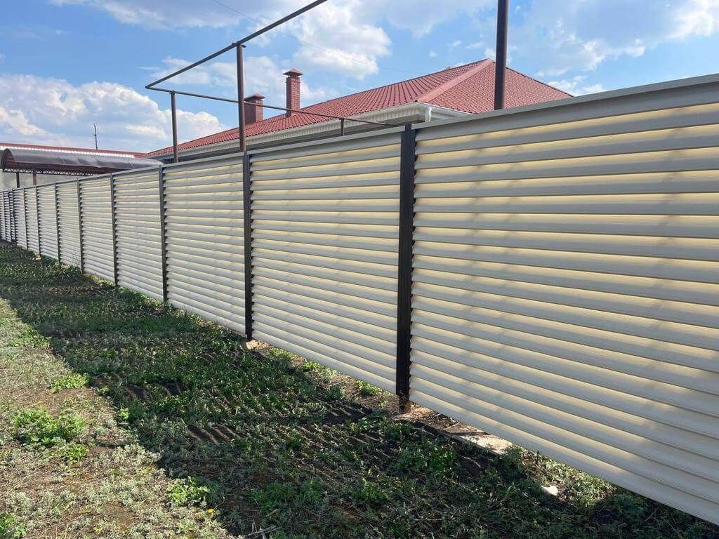 Забор из ламелей Еврожалюзи 25м RAL1015/1015 Слоновая Кость двусторонний фото 2 в Киришах