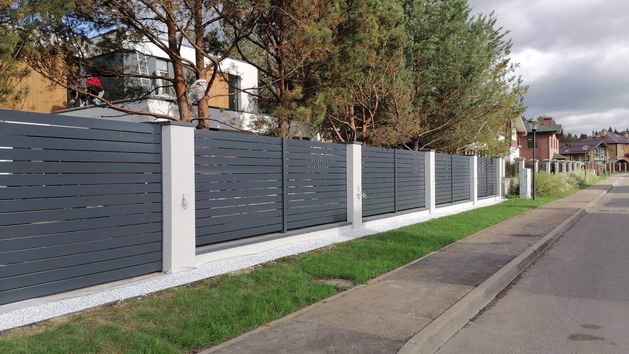 Забор-ранчо из металлопланкена 36м RAL7024 Серый Графит в Киришах