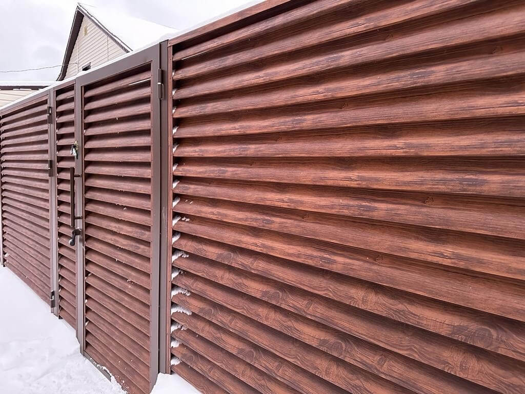Забор-жалюзи из ламелей еврожалюзи 43м Каштан Printech фото 1 в Киришах