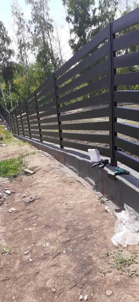 Забор-ранчо из металлопланкена 48м RAL9005 Черный МАТТЕ фото 1 в Киришах