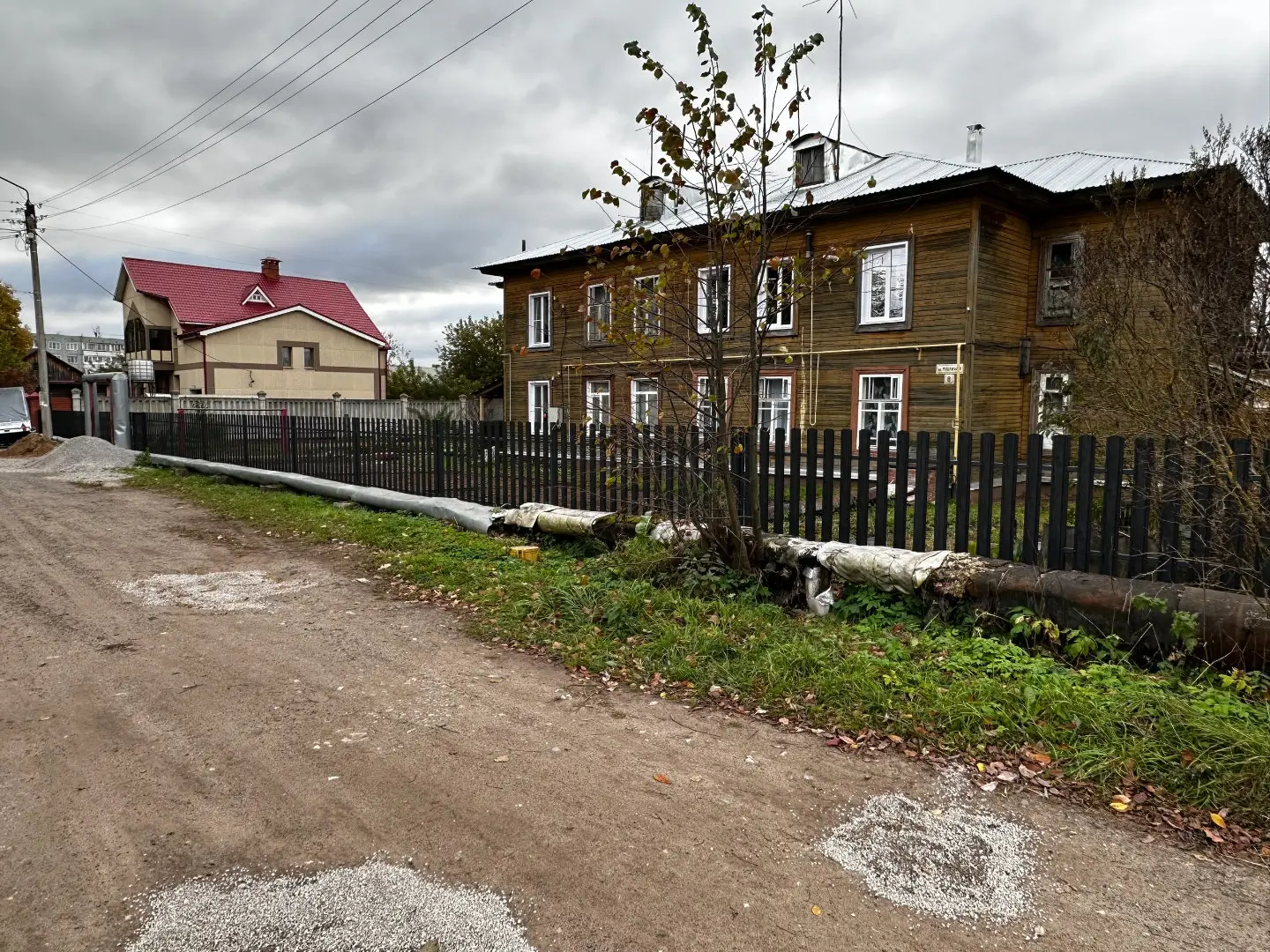 Забор из евроштакетника 63м Черное Дерево 3D Принтек фото 2 в Киришах