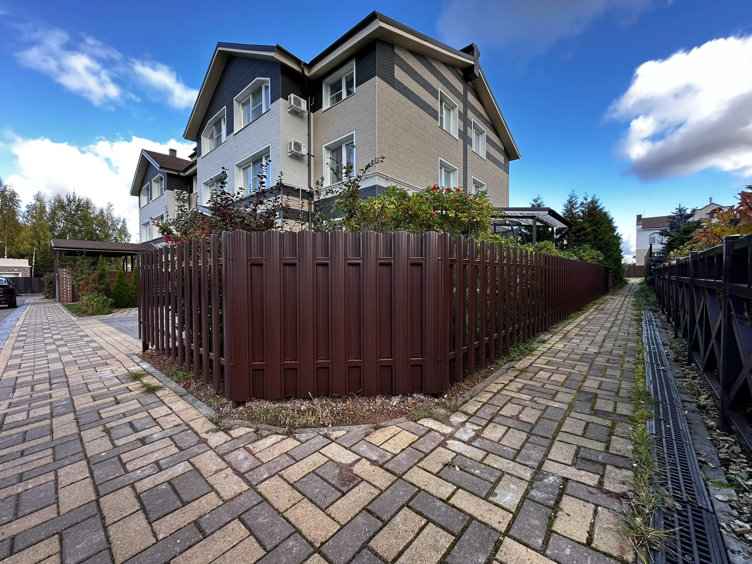Заборчик из евроштакетника 18м RAL8017/8017 Шоколад двусторонний фото 1 в Киришах